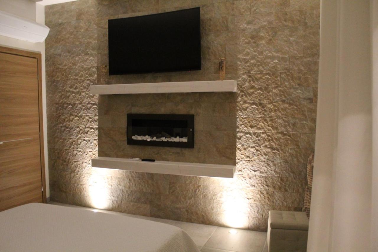 Villa Martina Luxury Rooms Desenzano del Garda Exterior photo